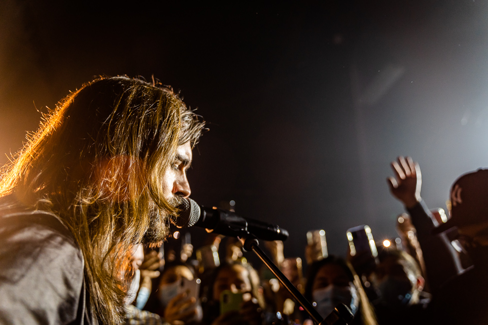 Juanes, Roseland Theater, photo by Miguel Padilla
