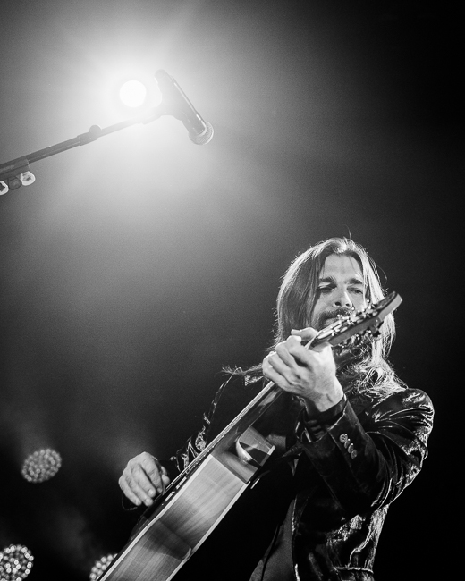 Juanes, Roseland Theater, photo by Miguel Padilla