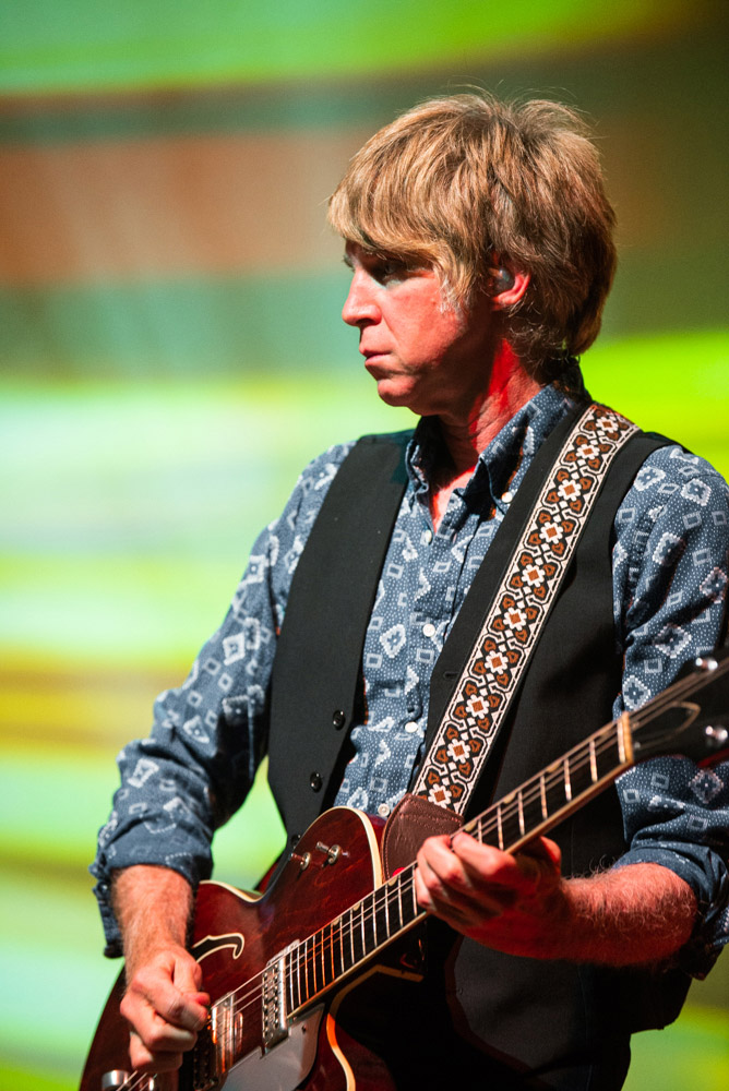 Wilco, Arlene Schnitzer Concert Hall, photo by Ignacio Quintana