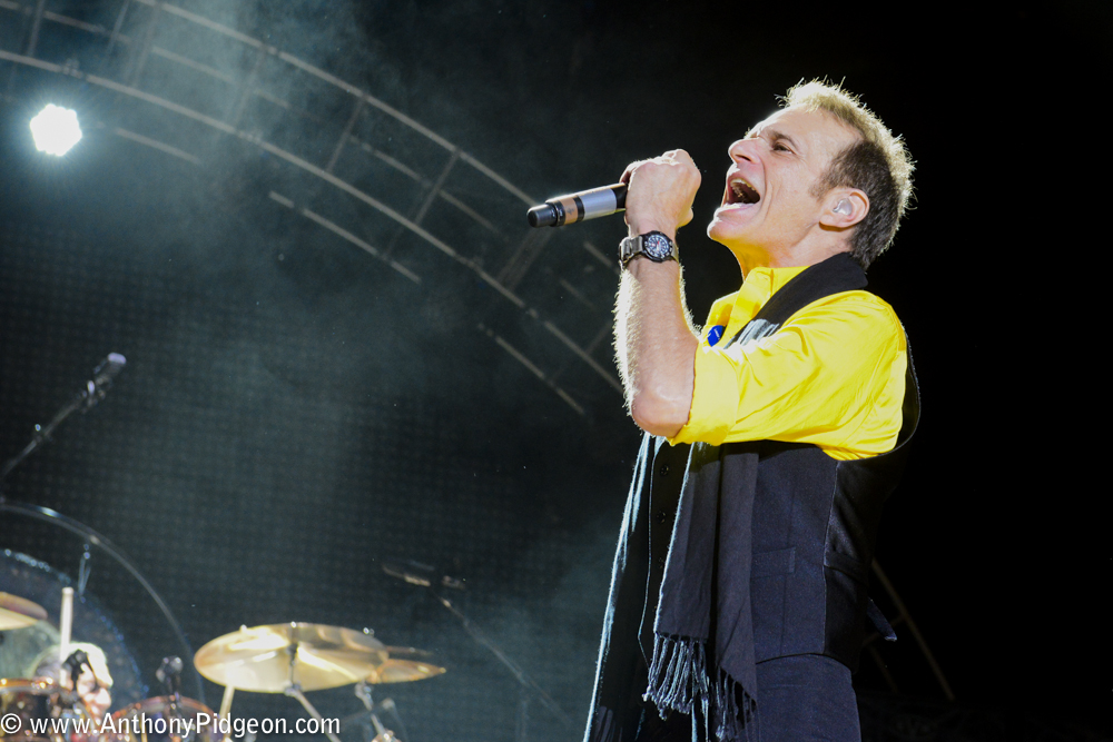 Van Halen, Sunlight Supply Amphitheater, photo by Anthony Pidgeon