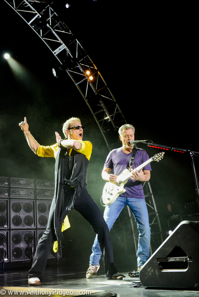 Van Halen, Sunlight Supply Amphitheater, photo by Anthony Pidgeon