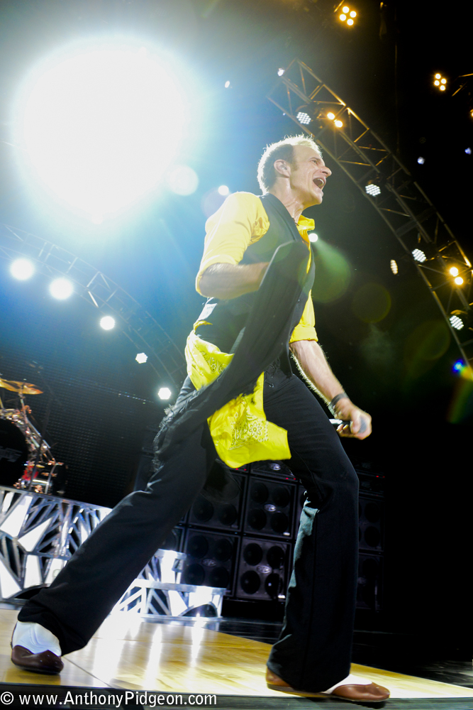 Van Halen, Sunlight Supply Amphitheater, photo by Anthony Pidgeon