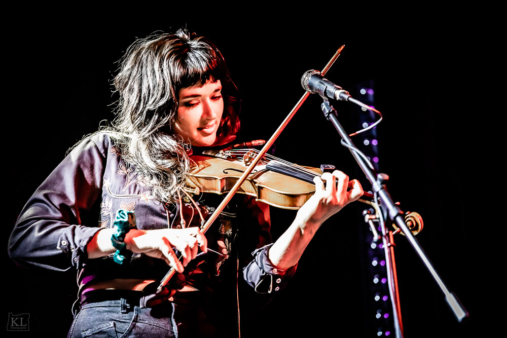Sierra Ferrell, Roseland Theater, photo by Kris Luke