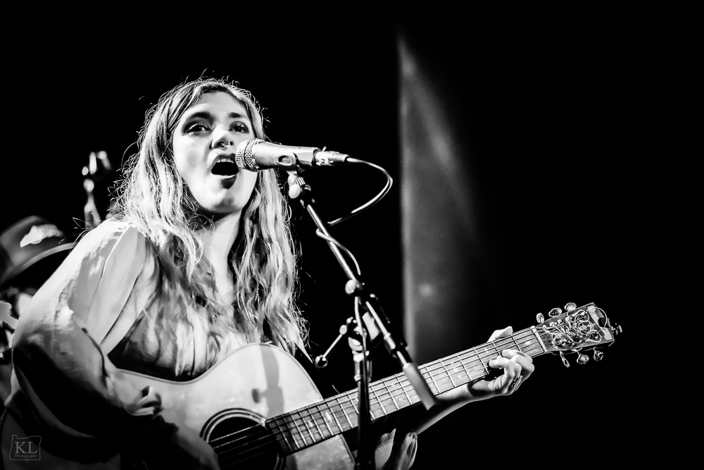 Sierra Ferrell, Roseland Theater, photo by Kris Luke