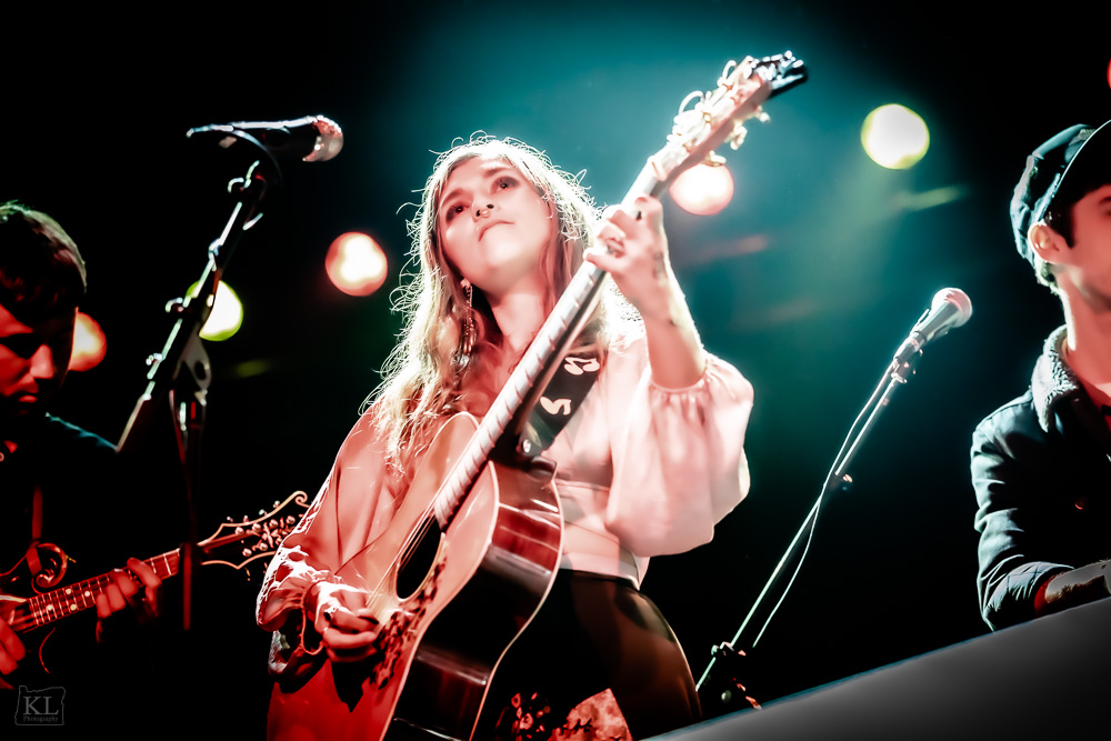 Sierra Ferrell, Roseland Theater, photo by Kris Luke