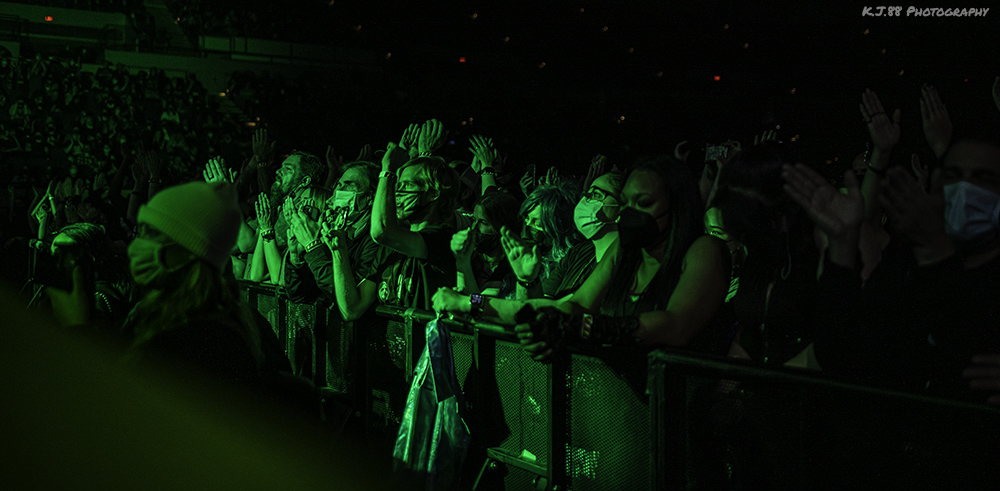 Halestorm, Moda Center, photo by Kevin Pettigrew