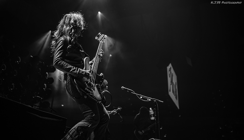 Plush, Moda Center, photo by Kevin Pettigrew