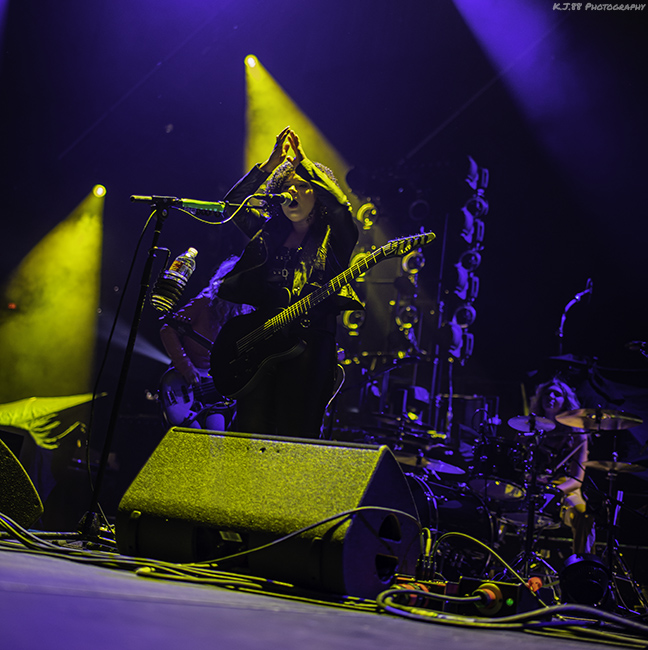 Plush, Moda Center, photo by Kevin Pettigrew