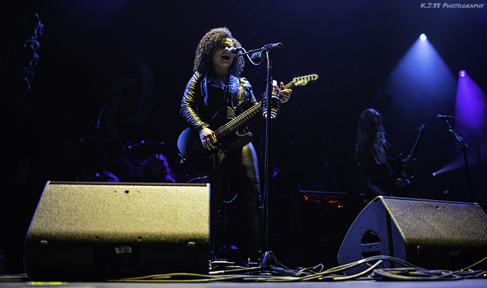 Plush, Moda Center, photo by Kevin Pettigrew