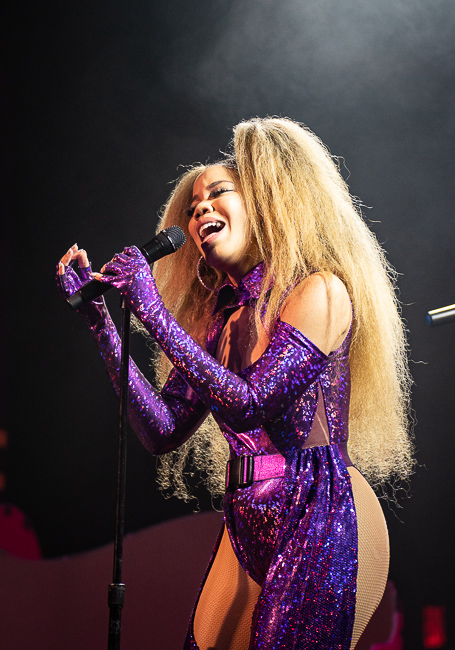 Kirby, Roseland Theater, photo by Sal Barragan