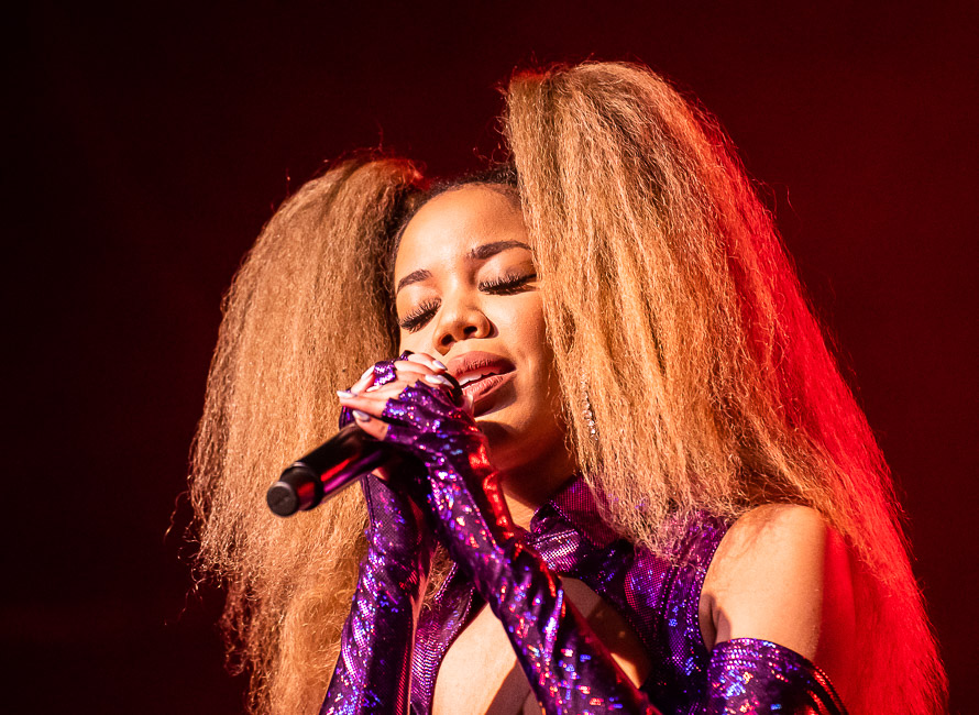 Kirby, Roseland Theater, photo by Sal Barragan