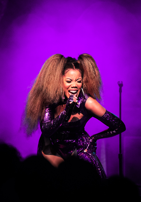 Kirby, Roseland Theater, photo by Sal Barragan