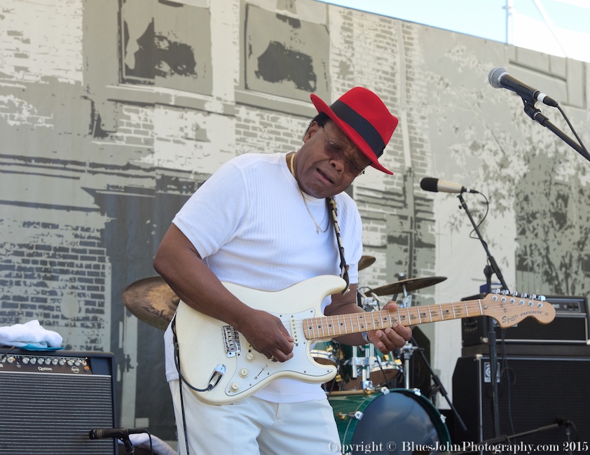 Norman Sylvester, Waterfront Blues Festival, Tom McCall Waterfront Park, photo by John Alcala