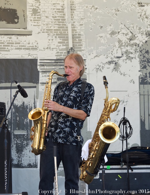 Norman Sylvester, Waterfront Blues Festival, Tom McCall Waterfront Park, photo by John Alcala