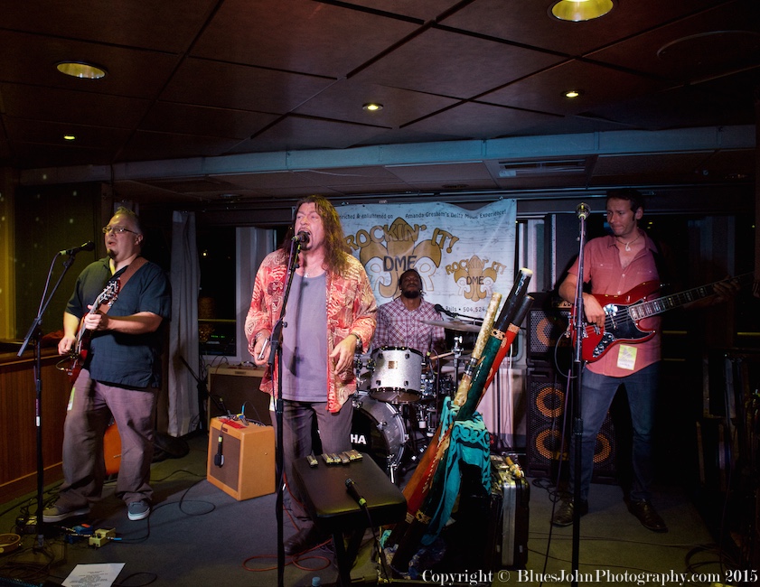 Waterfront Blues Festival, Tom McCall Waterfront Park, photo by John Alcala