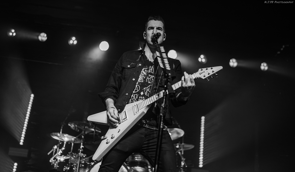 Theory of a Deadman, Roseland Theater, photo by Kevin Pettigrew