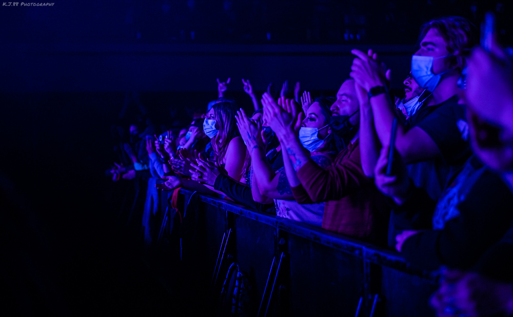 Eva Under Fire, Roseland Theater, photo by Kevin Pettigrew