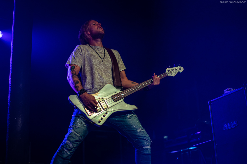 Eva Under Fire, Roseland Theater, photo by Kevin Pettigrew