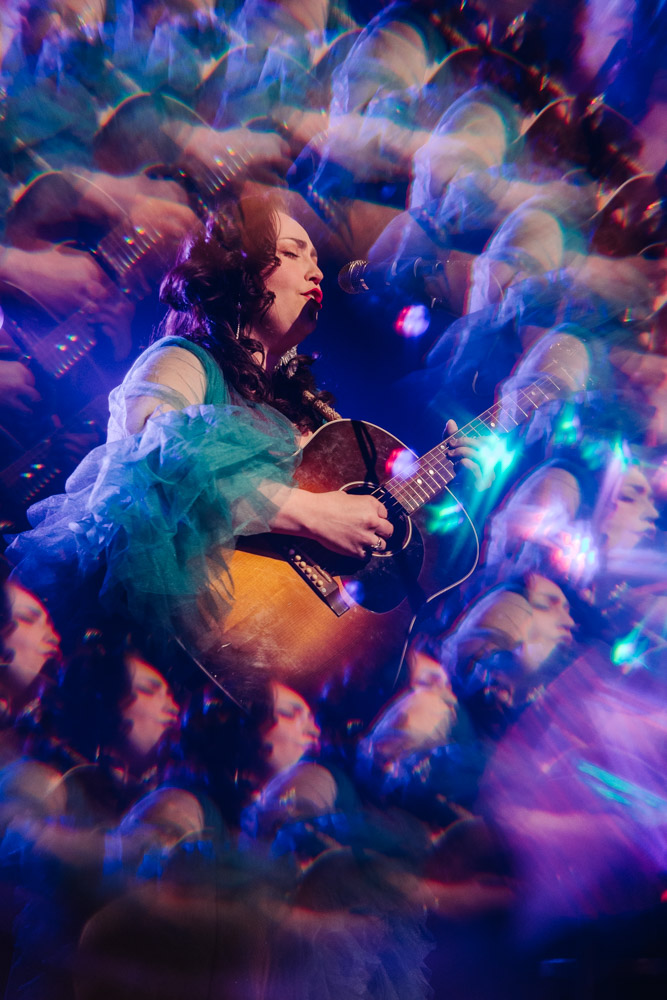 Cassandra Lewis, Roseland Theater, photo by Kai Hayashi