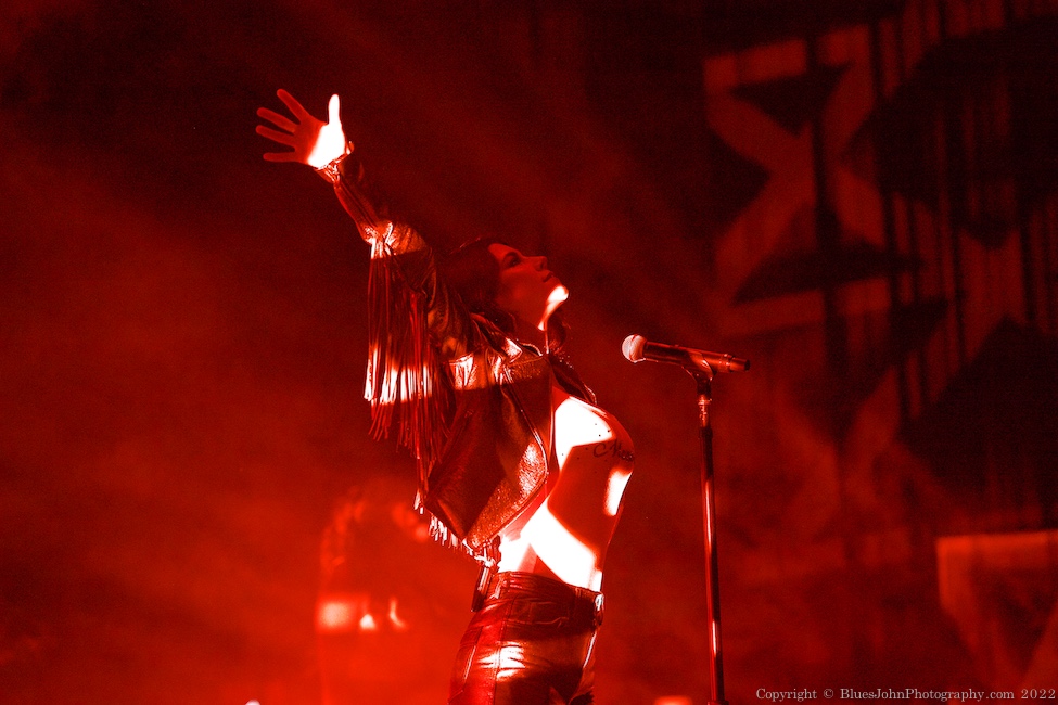 Marina, Keller Auditorium, photo by John Alcala