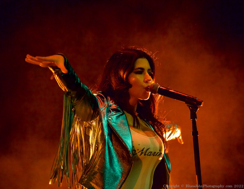 Marina, Keller Auditorium, photo by John Alcala