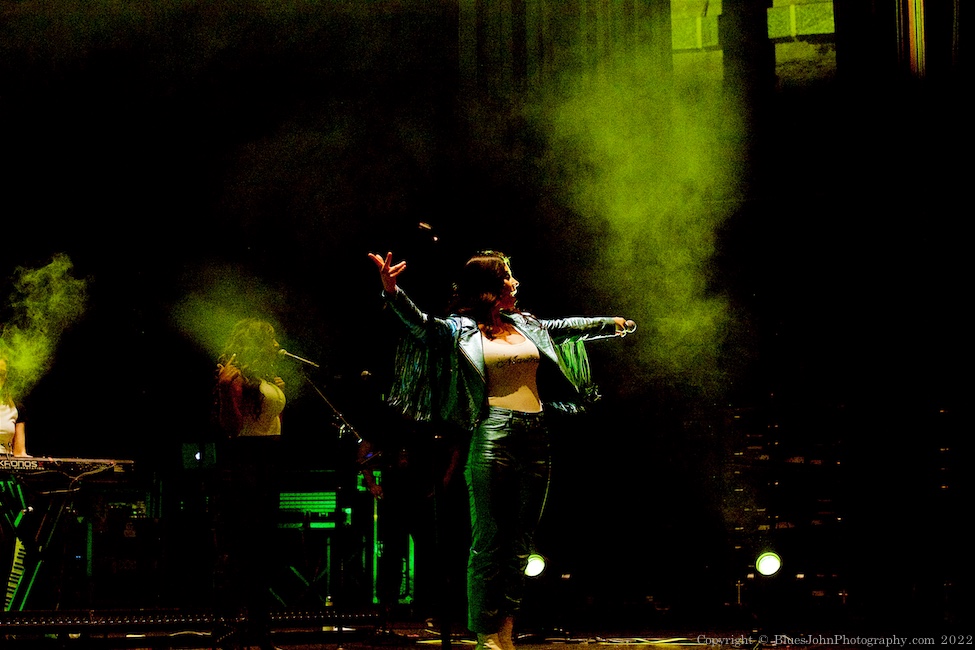 Marina, Keller Auditorium, photo by John Alcala