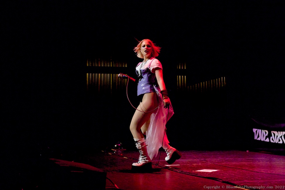 Tove Styrke, Keller Auditorium, photo by John Alcala