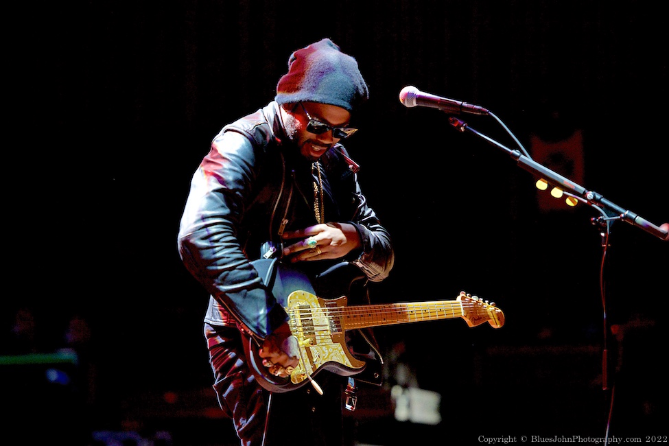 Ayron Jones and The Way, Arlene Schnitzer Concert Hall, photo by John Alcala