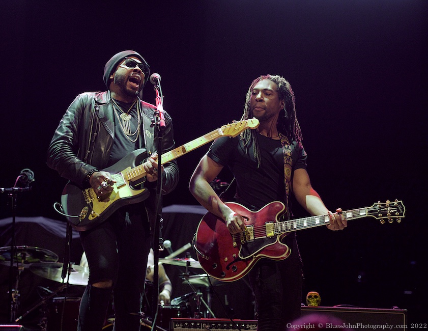 Ayron Jones and The Way, Arlene Schnitzer Concert Hall, photo by John Alcala