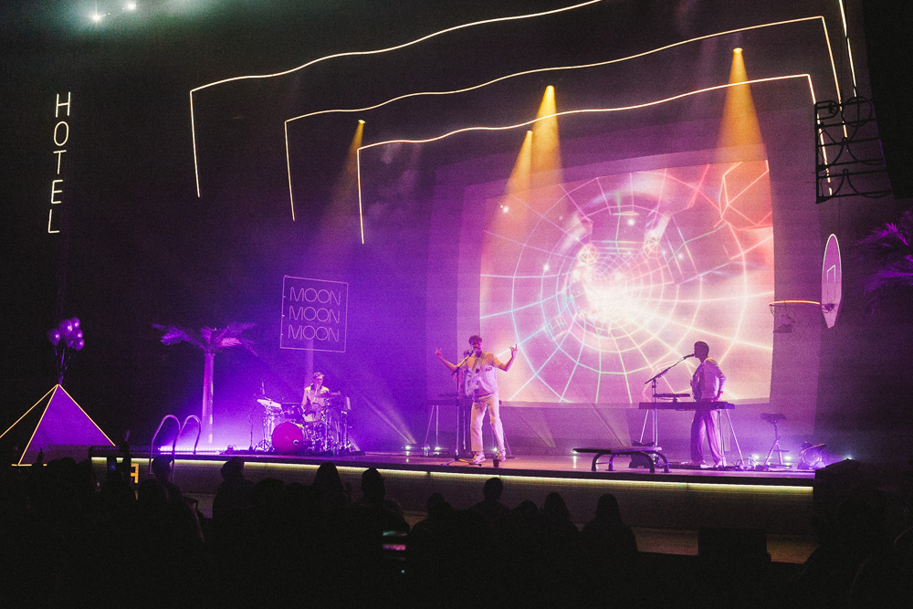 Glass Animals, Keller Auditorium, photo by Blake Sourisseau