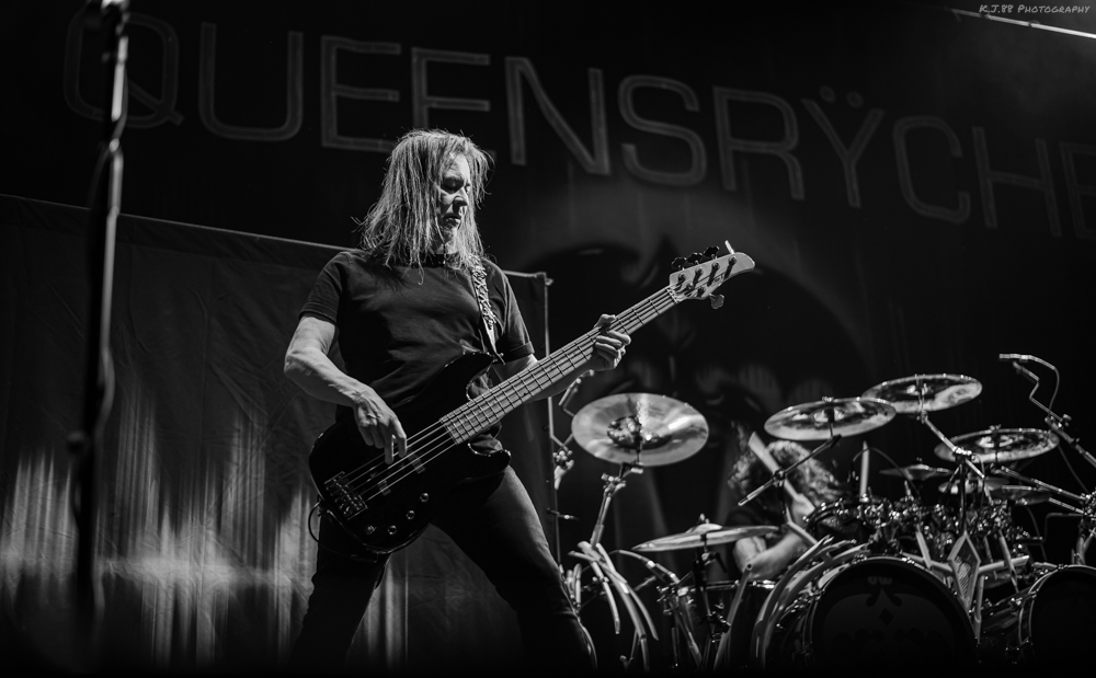 Queensryche, Moda Center, photo by Kevin Pettigrew