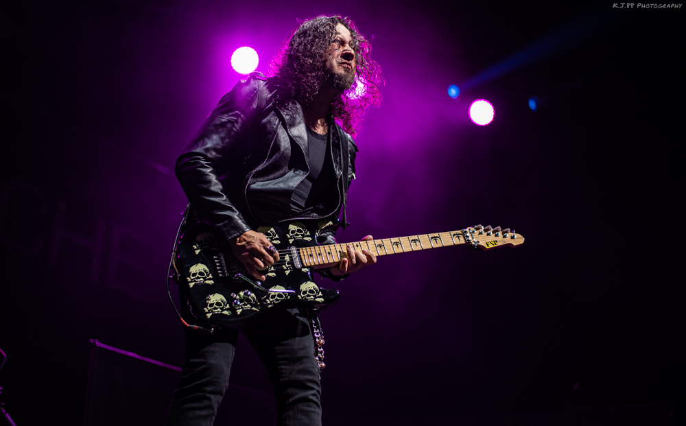 Queensryche, Moda Center, photo by Kevin Pettigrew