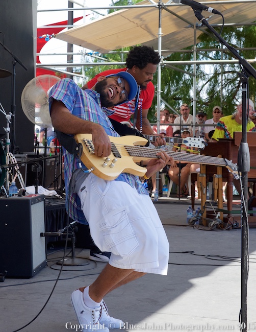 Waterfront Blues Festival, Tom McCall Waterfront Park, photo by John Alcala