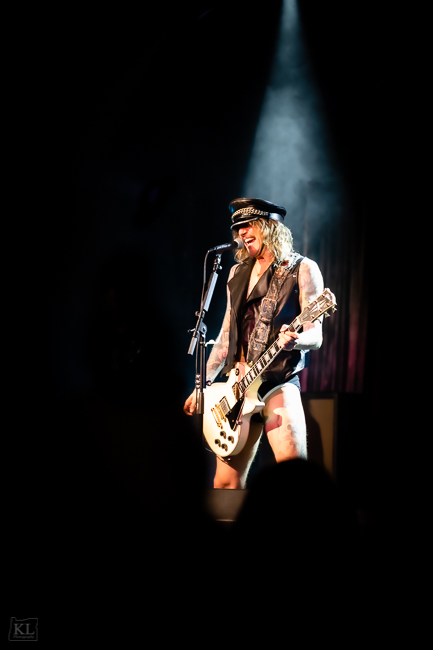 The Darkness, Roseland Theater, photo by Kris Luke