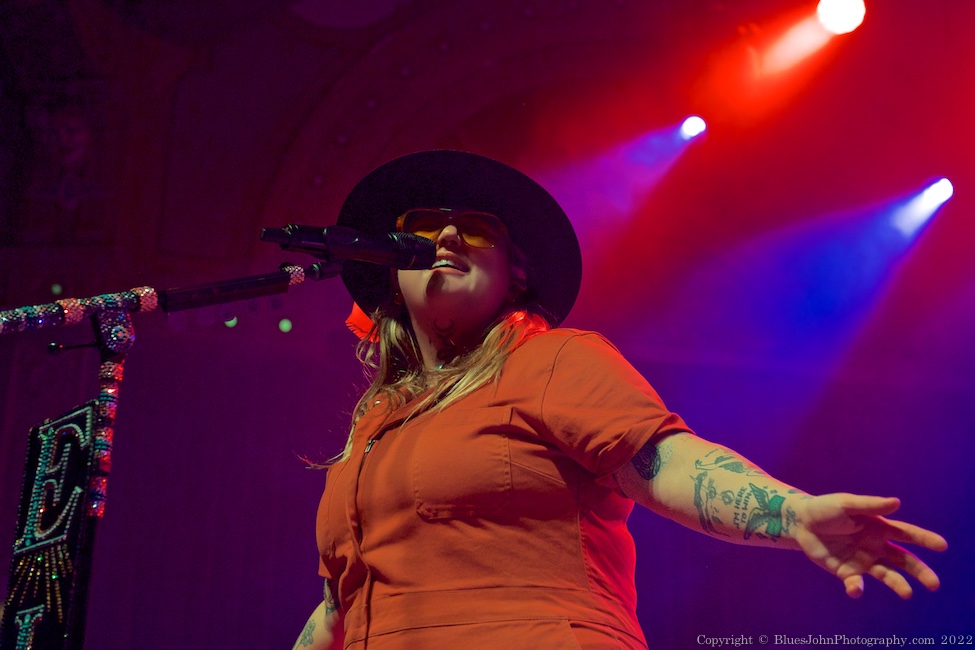 Elle King, Crystal Ballroom, photo by John Alcala