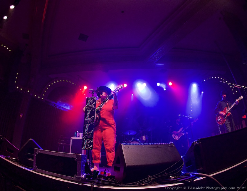 Elle King, Crystal Ballroom, photo by John Alcala