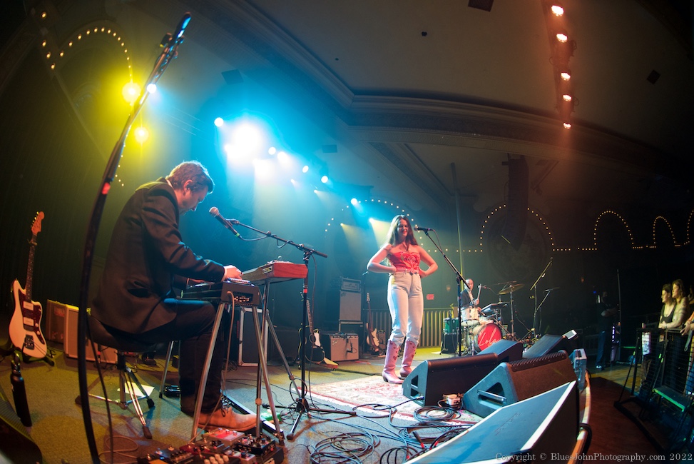 Lola Kirke, Crystal Ballroom, photo by John Alcala
