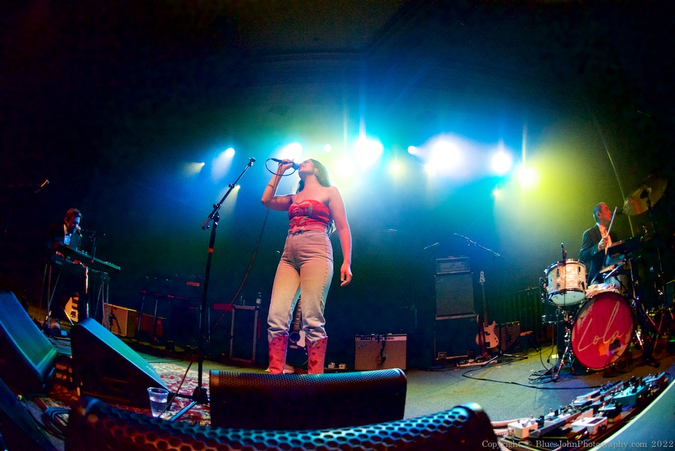 Lola Kirke, Crystal Ballroom, photo by John Alcala