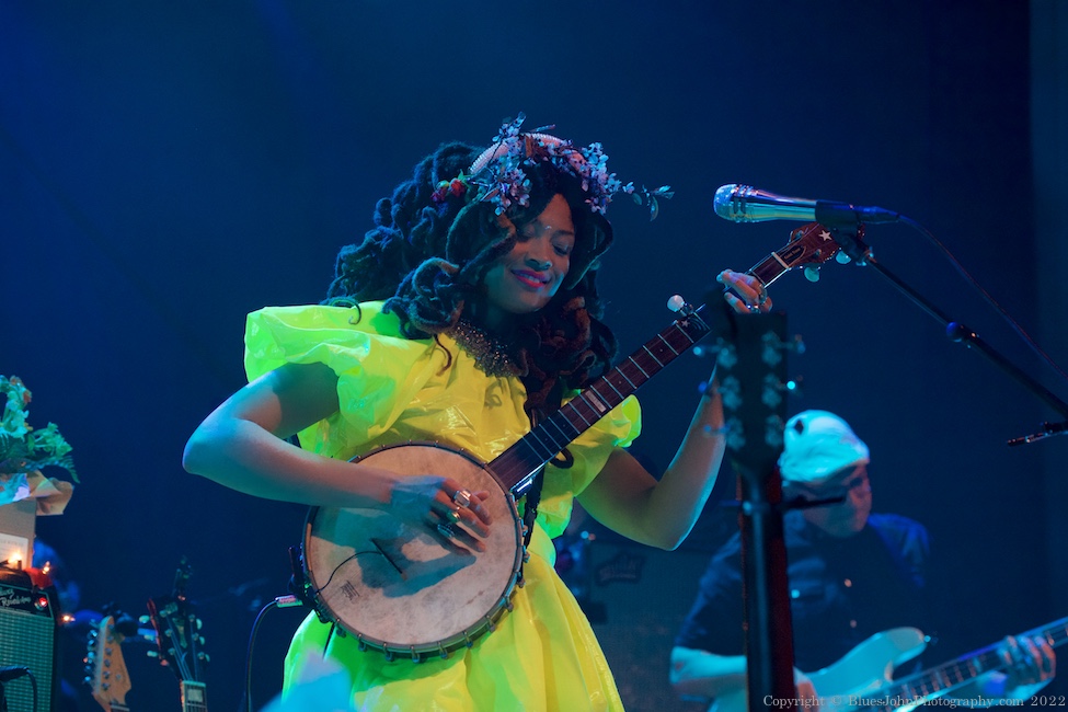 Valerie June, Aladdin Theater, photo by John Alcala