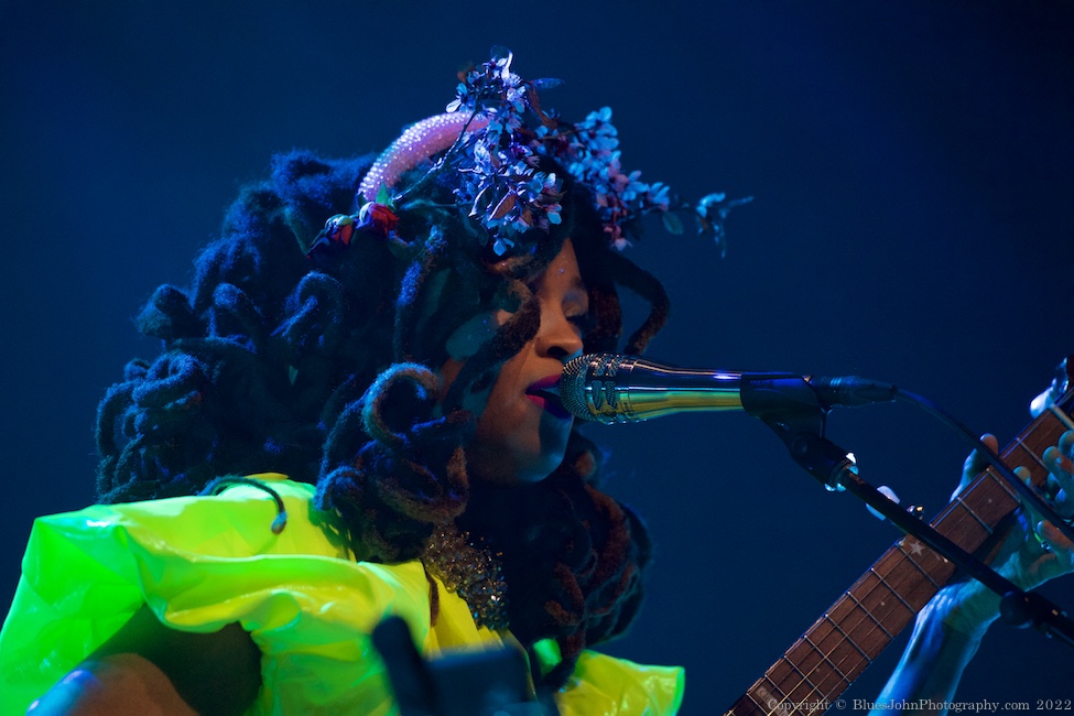 Valerie June, Aladdin Theater, photo by John Alcala