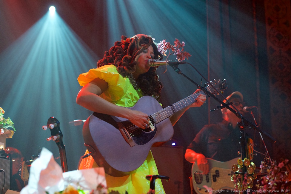 Valerie June, Aladdin Theater, photo by John Alcala