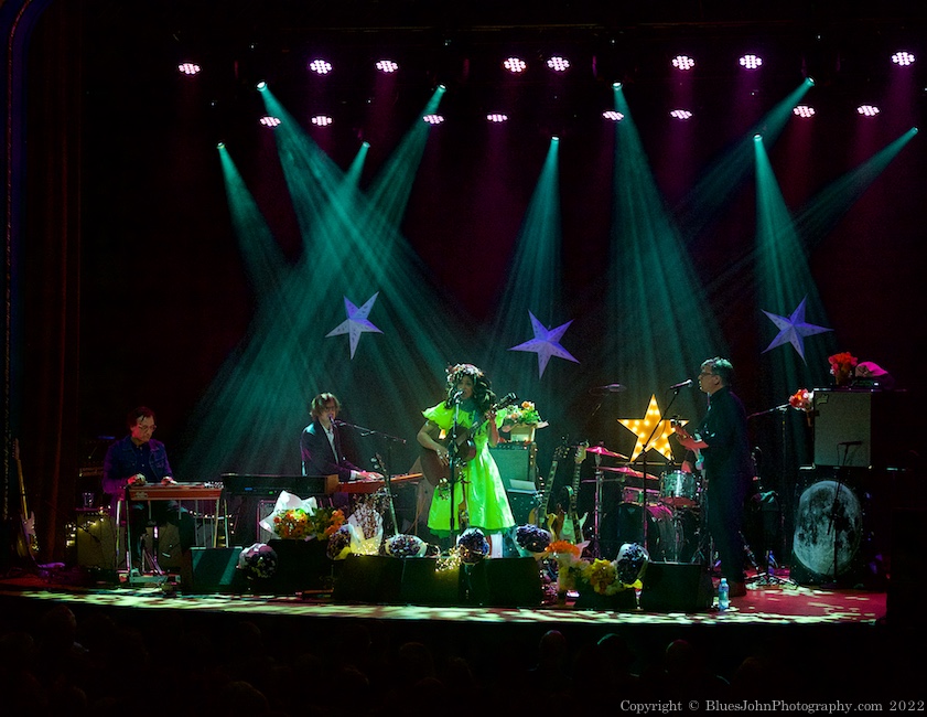 Valerie June, Aladdin Theater, photo by John Alcala