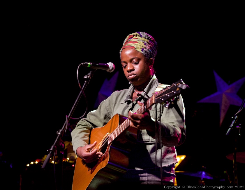 Sunny War, Aladdin Theater, photo by John Alcala