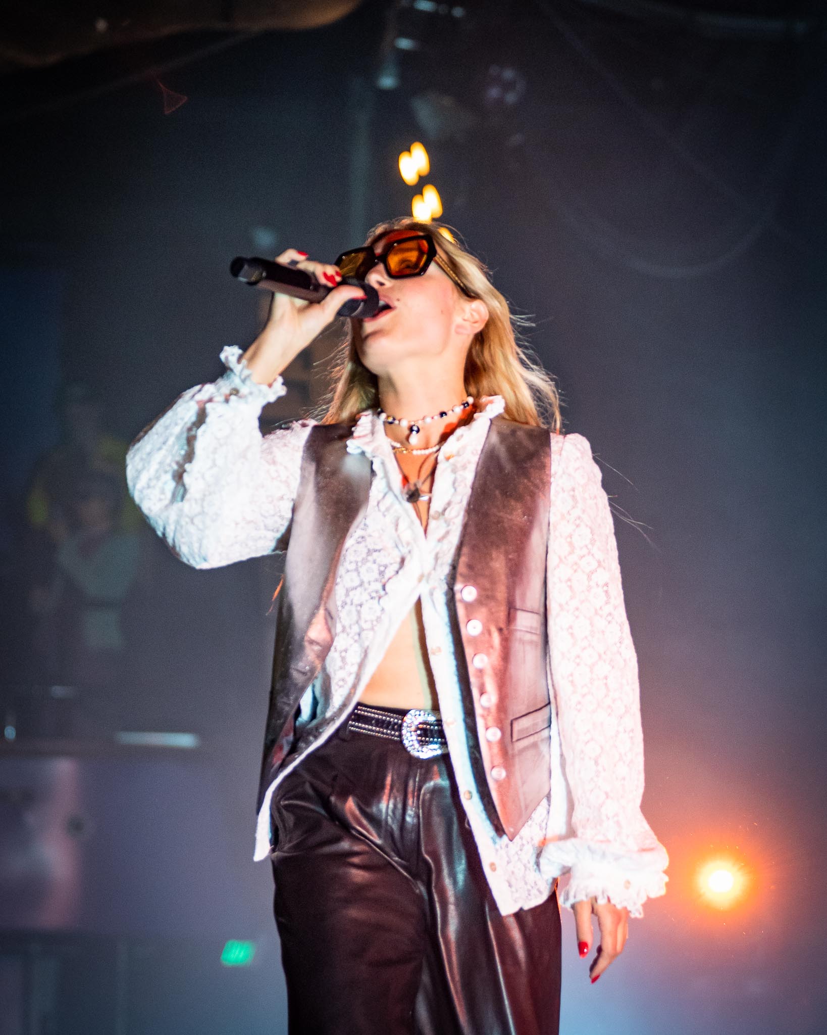 Ashe, Roseland Theater, photo by Miguel Padilla