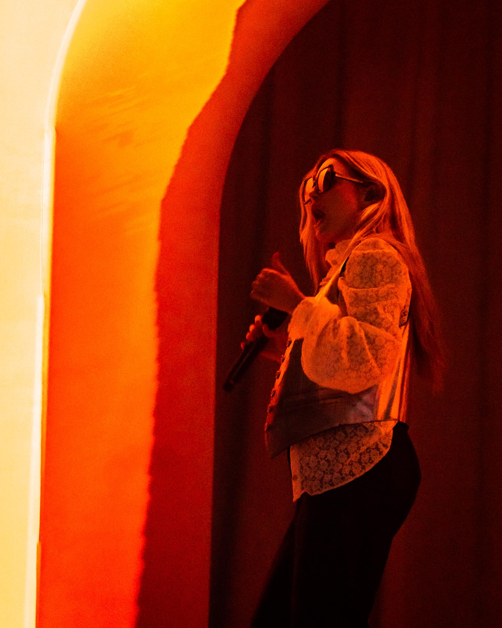 Ashe, Roseland Theater, photo by Miguel Padilla