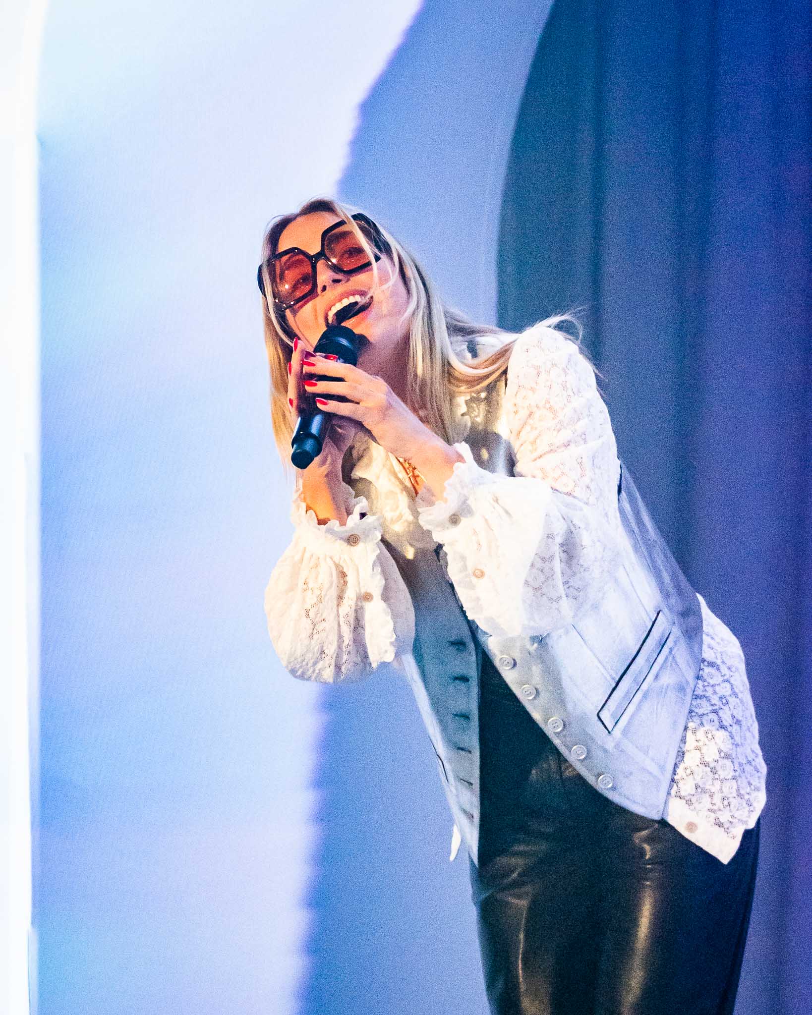 Ashe, Roseland Theater, photo by Miguel Padilla