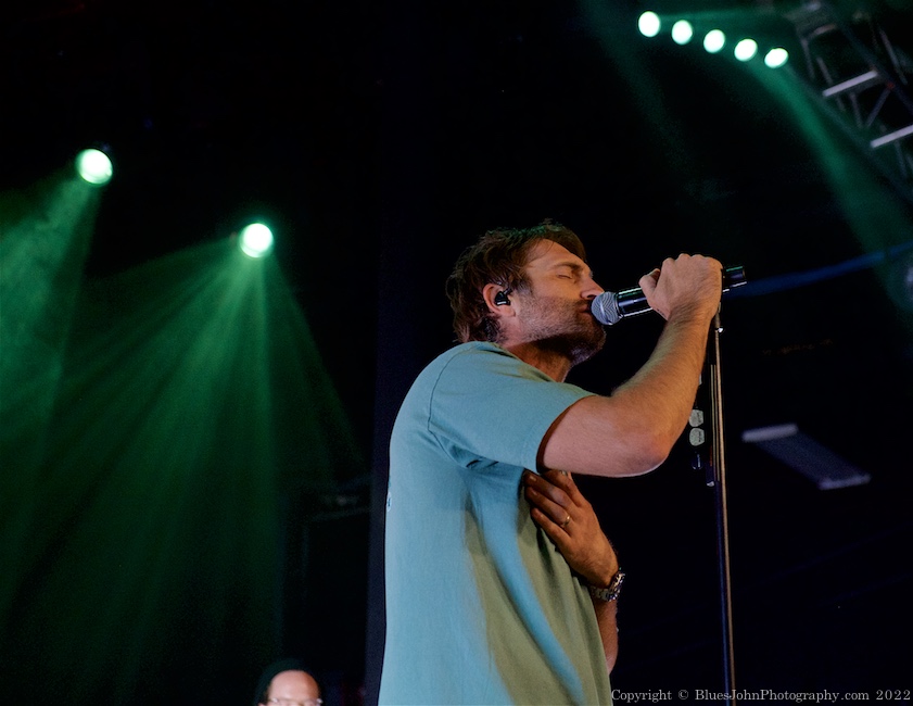 Ryan Hurd, Roseland Theater, photo by John Alcala
