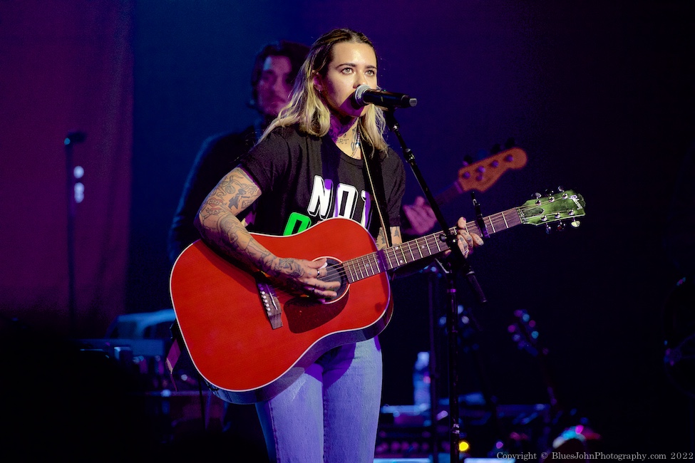 Morgan Wade, Roseland Theater, photo by John Alcala