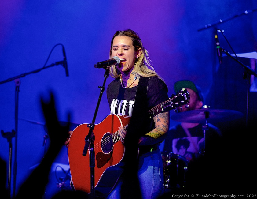 Morgan Wade, Roseland Theater, photo by John Alcala