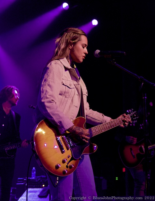 Morgan Wade, Roseland Theater, photo by John Alcala